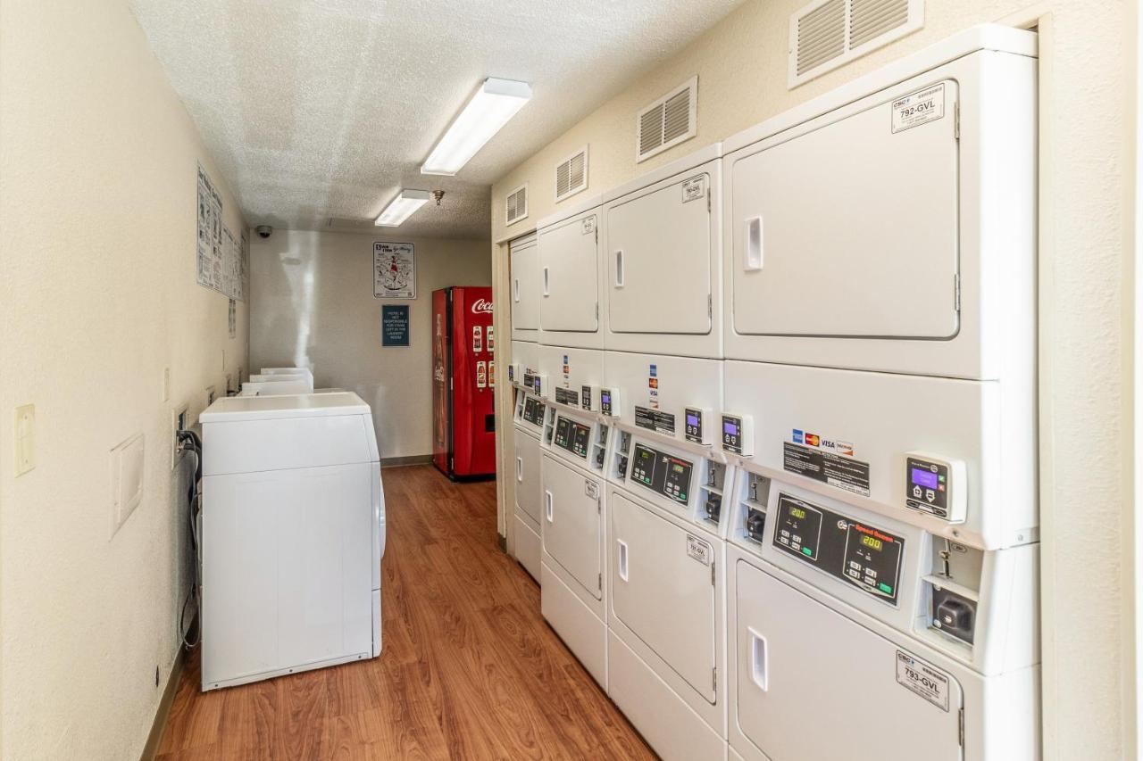 Hometowne Studios By Red Roof Houston - Northwest Extérieur photo
