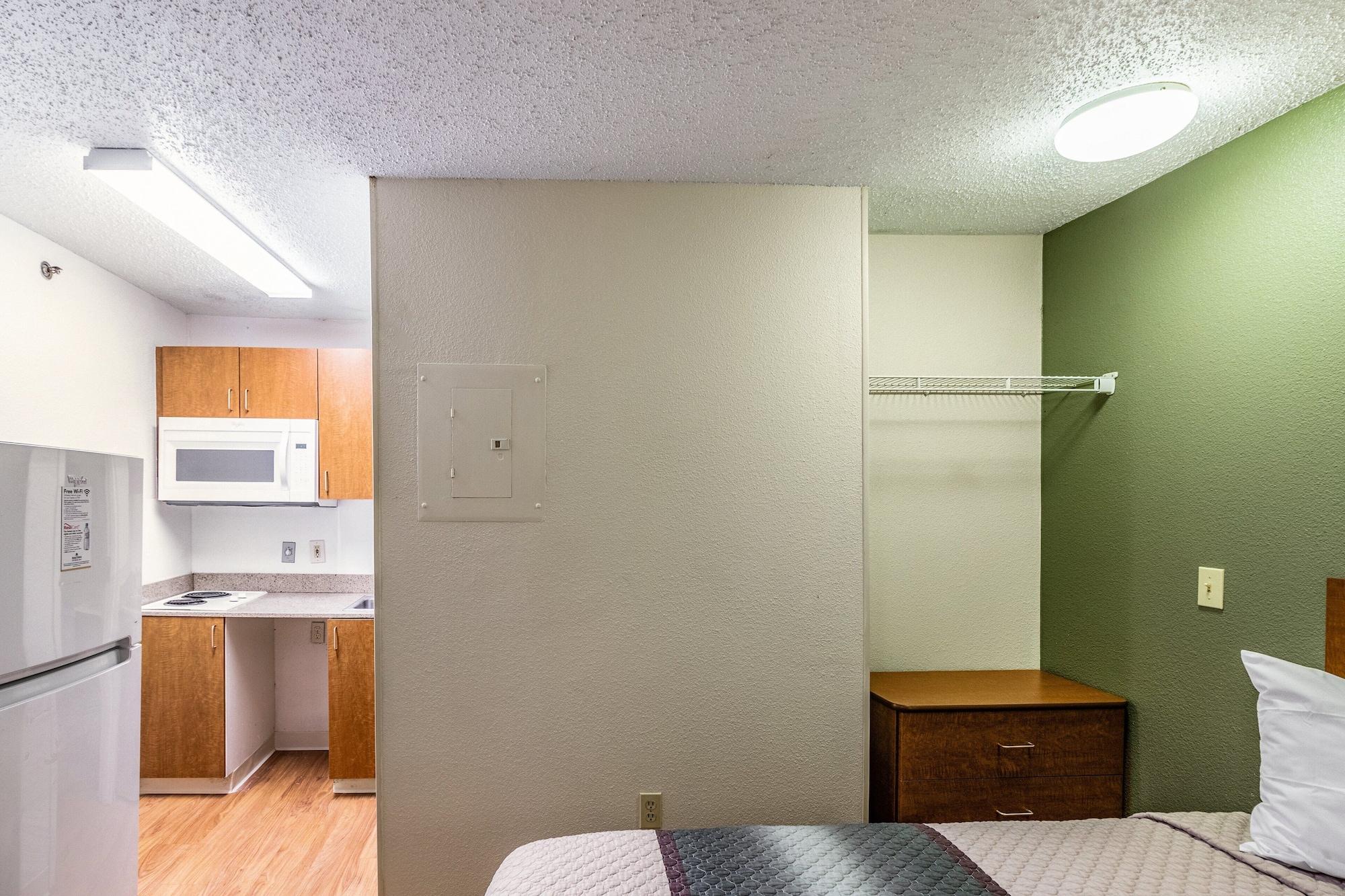Hometowne Studios By Red Roof Houston - Northwest Extérieur photo